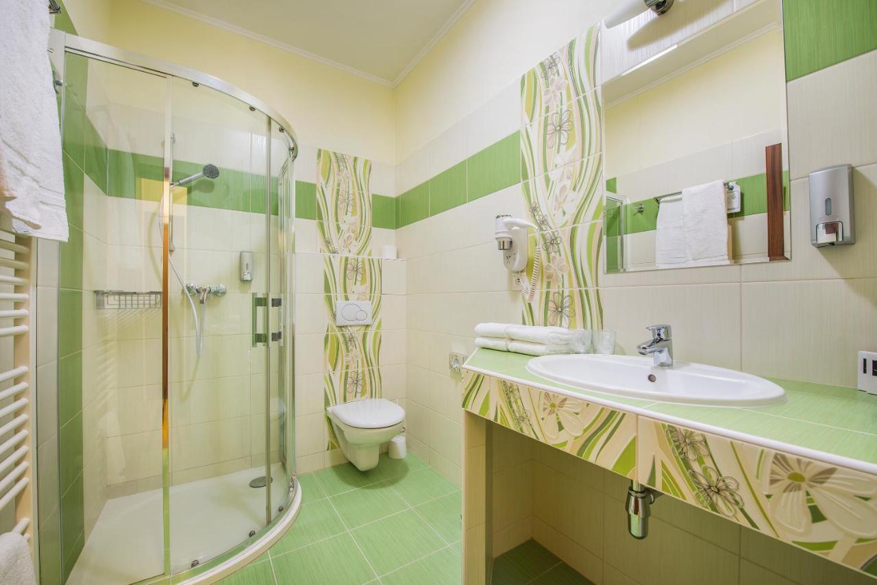 Wellness Hotel Spark Malacky Ngoại thất bức ảnh
